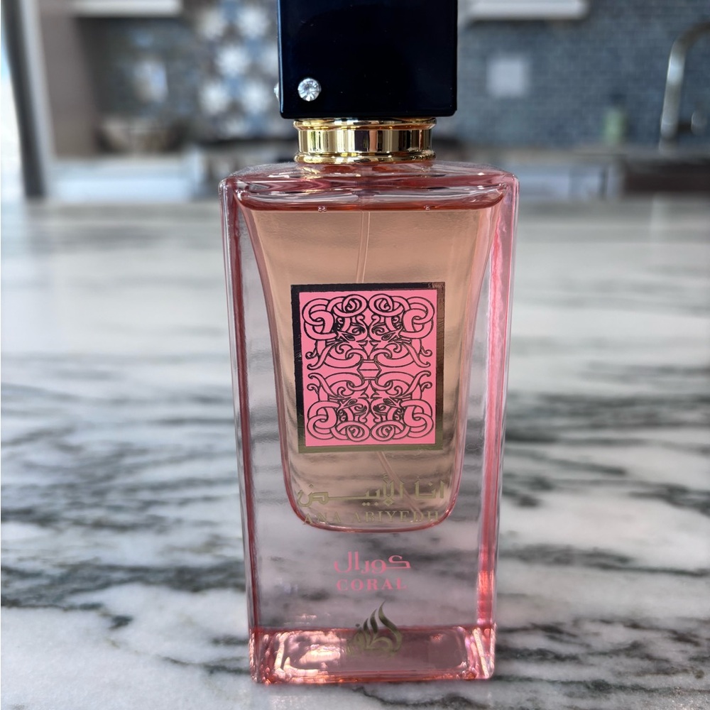 Lattafa Ana Abiyedh Coral, Unisex Eau de Parfum